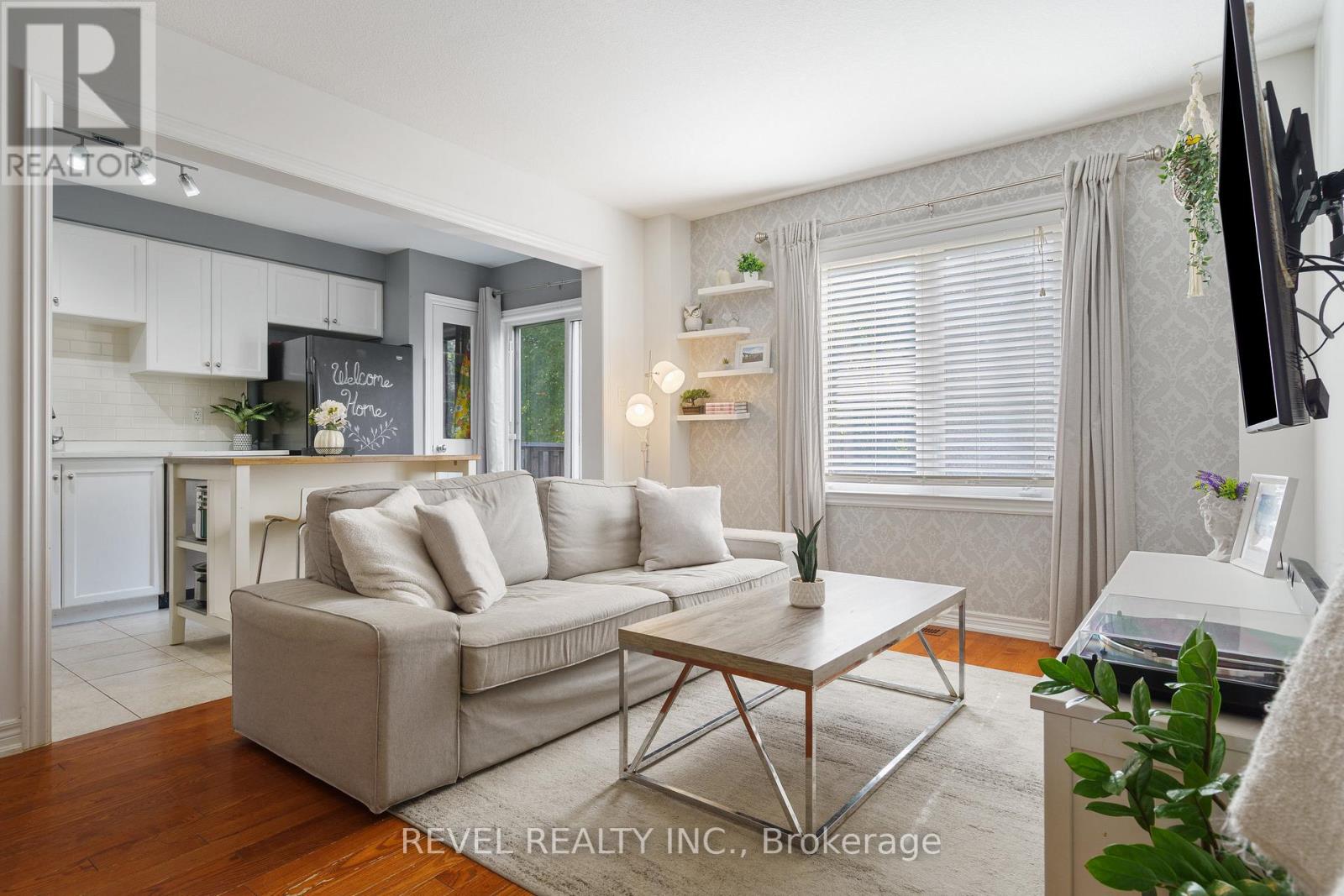 35 - 222 Fall Fair Way, Hamilton (Binbrook), Ontario  L0R 1C0 - Photo 12 - X12640664