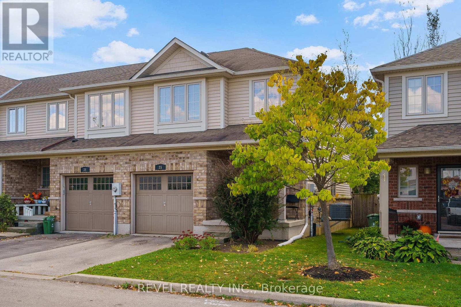 35 - 222 Fall Fair Way, Hamilton (Binbrook), Ontario  L0R 1C0 - Photo 2 - X12640664