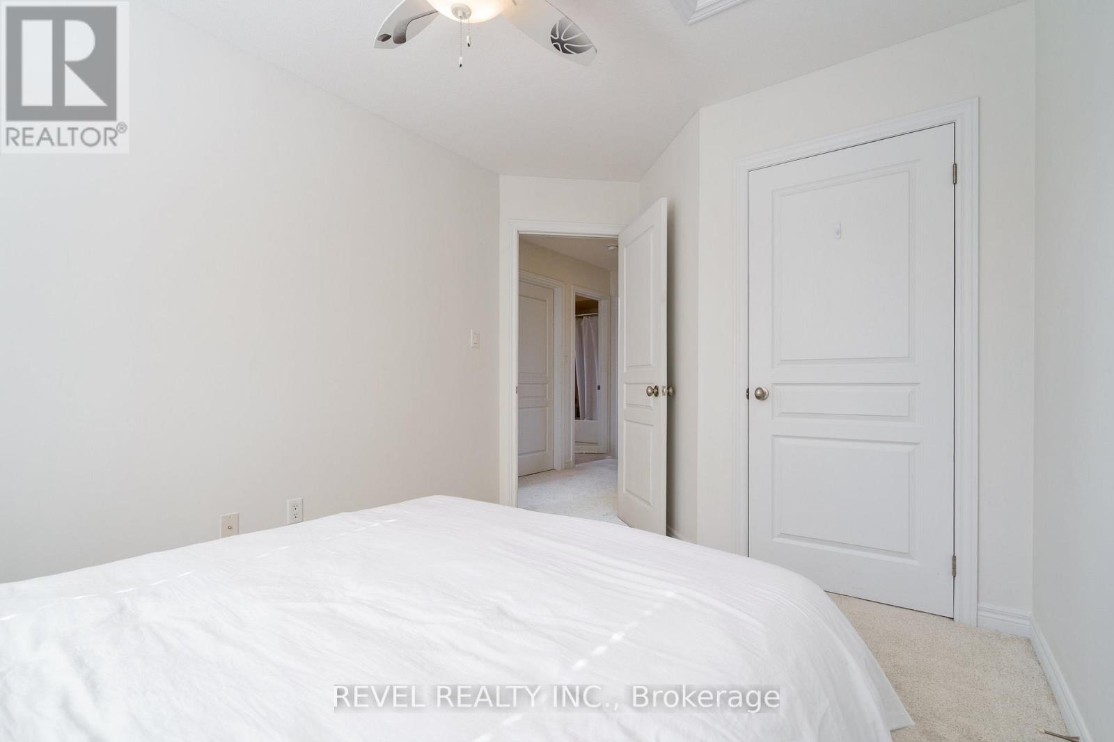 35 - 222 Fall Fair Way, Hamilton (Binbrook), Ontario  L0R 1C0 - Photo 31 - X12640664