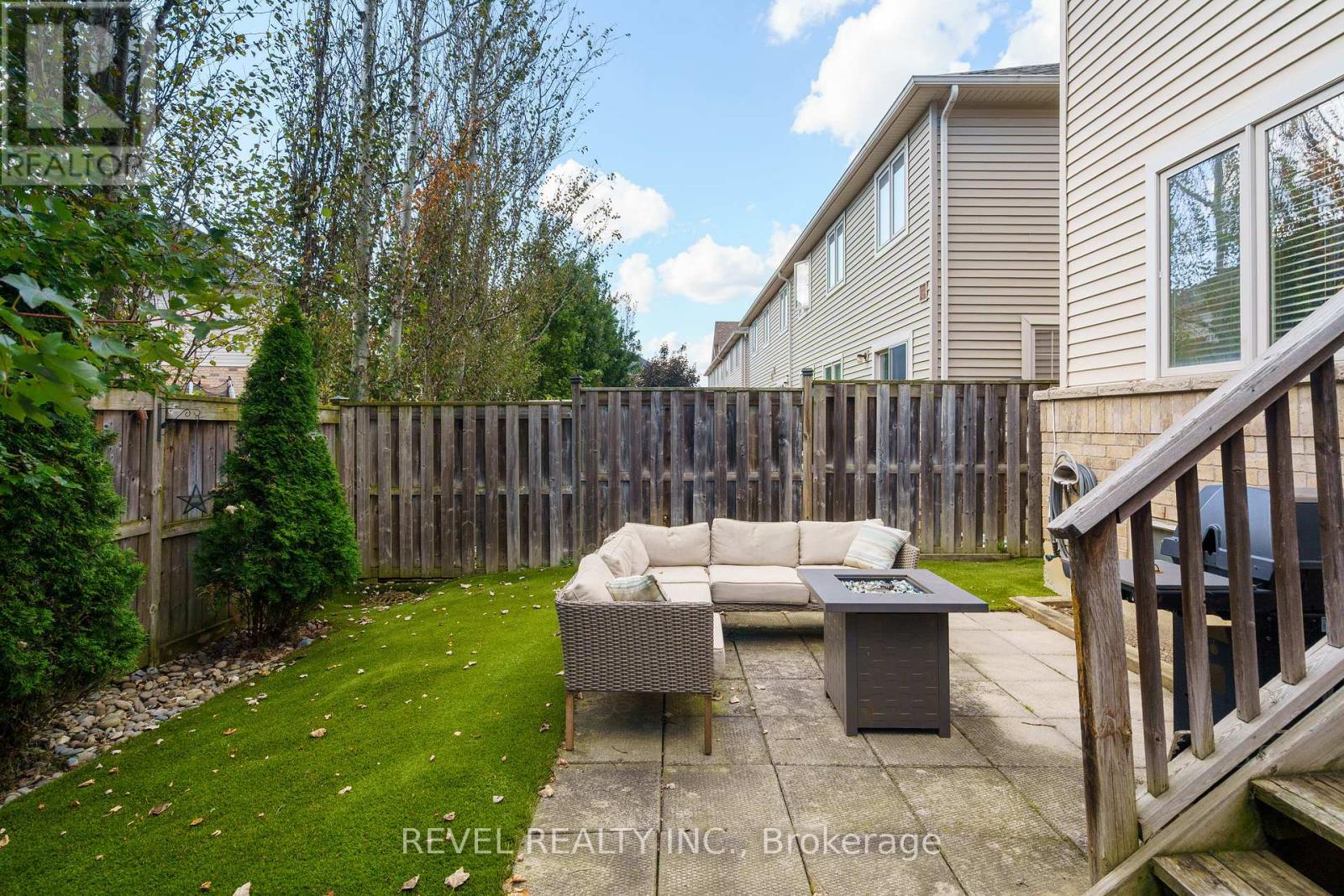 35 - 222 Fall Fair Way, Hamilton (Binbrook), Ontario  L0R 1C0 - Photo 43 - X12640664