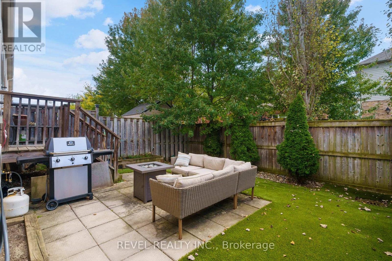 35 - 222 Fall Fair Way, Hamilton (Binbrook), Ontario  L0R 1C0 - Photo 47 - X12640664