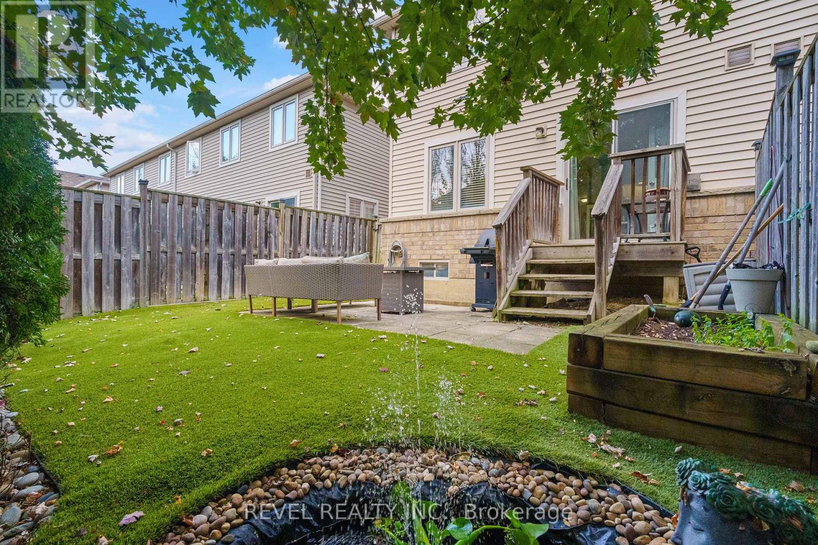 35 - 222 Fall Fair Way, Hamilton (Binbrook), Ontario  L0R 1C0 - Photo 49 - X12640664