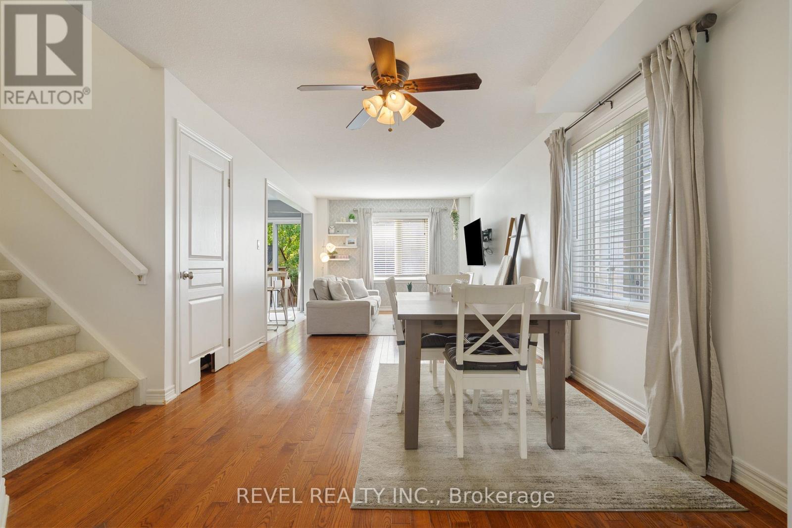 35 - 222 Fall Fair Way, Hamilton (Binbrook), Ontario  L0R 1C0 - Photo 5 - X12640664