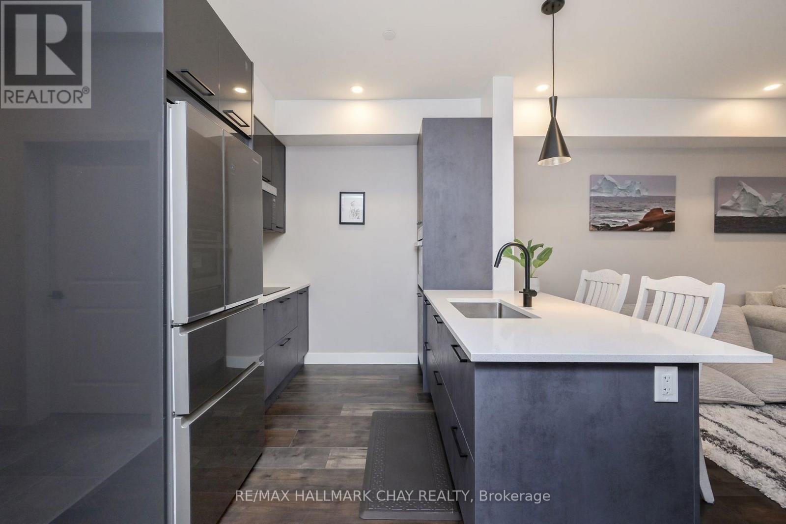 105 - 18 Beckwith Lane, Blue Mountains, Ontario  L9Y 3B6 - Photo 11 - X12640716