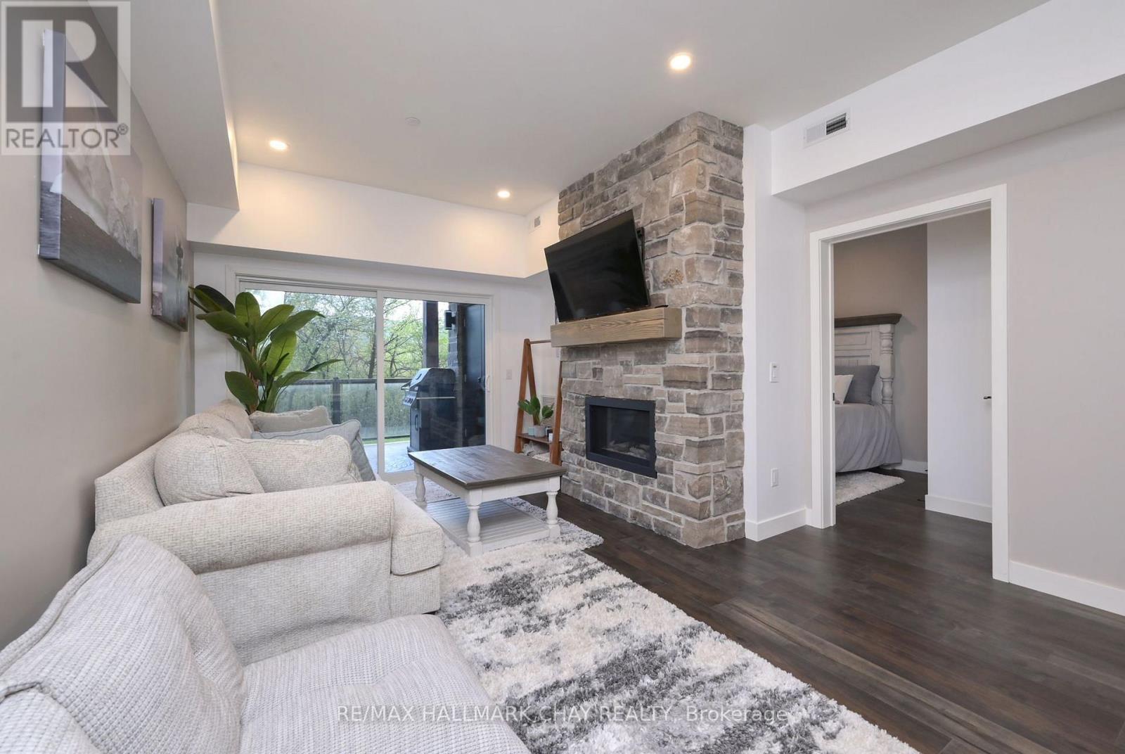 105 - 18 Beckwith Lane, Blue Mountains, Ontario  L9Y 3B6 - Photo 14 - X12640716