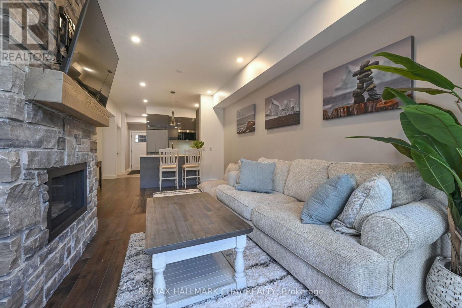 105 - 18 Beckwith Lane, Blue Mountains, Ontario  L9Y 3B6 - Photo 16 - X12640716