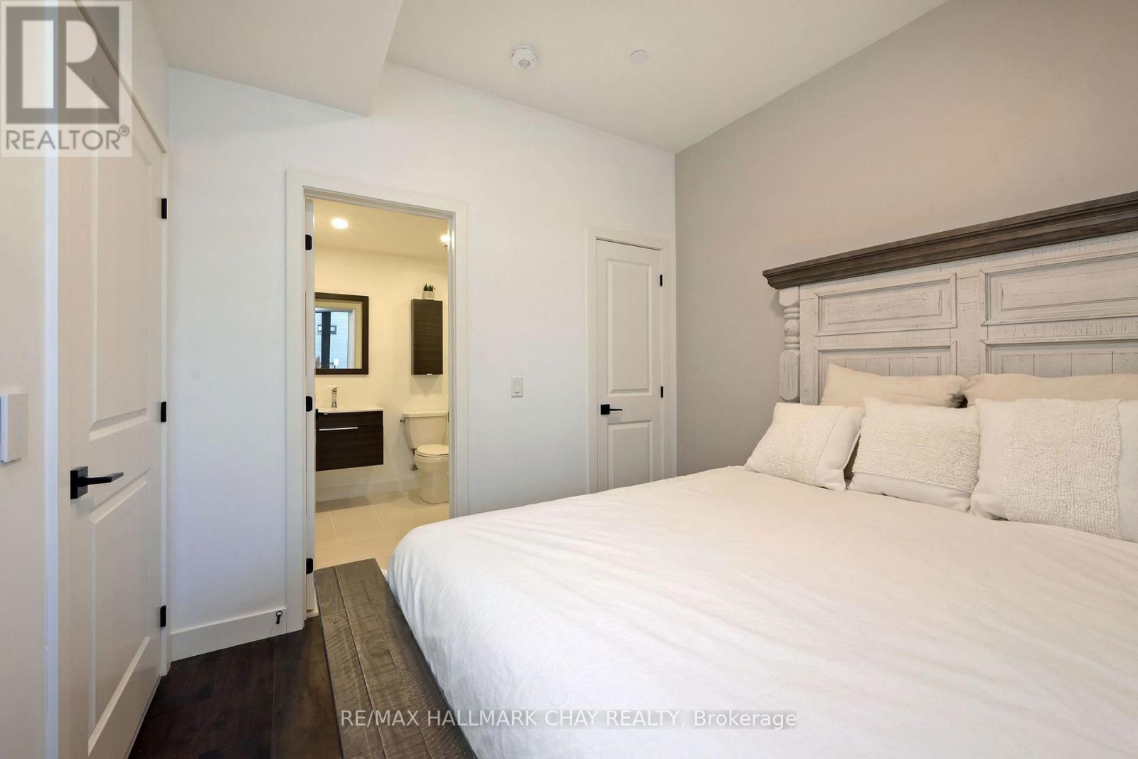 105 - 18 Beckwith Lane, Blue Mountains, Ontario  L9Y 3B6 - Photo 21 - X12640716