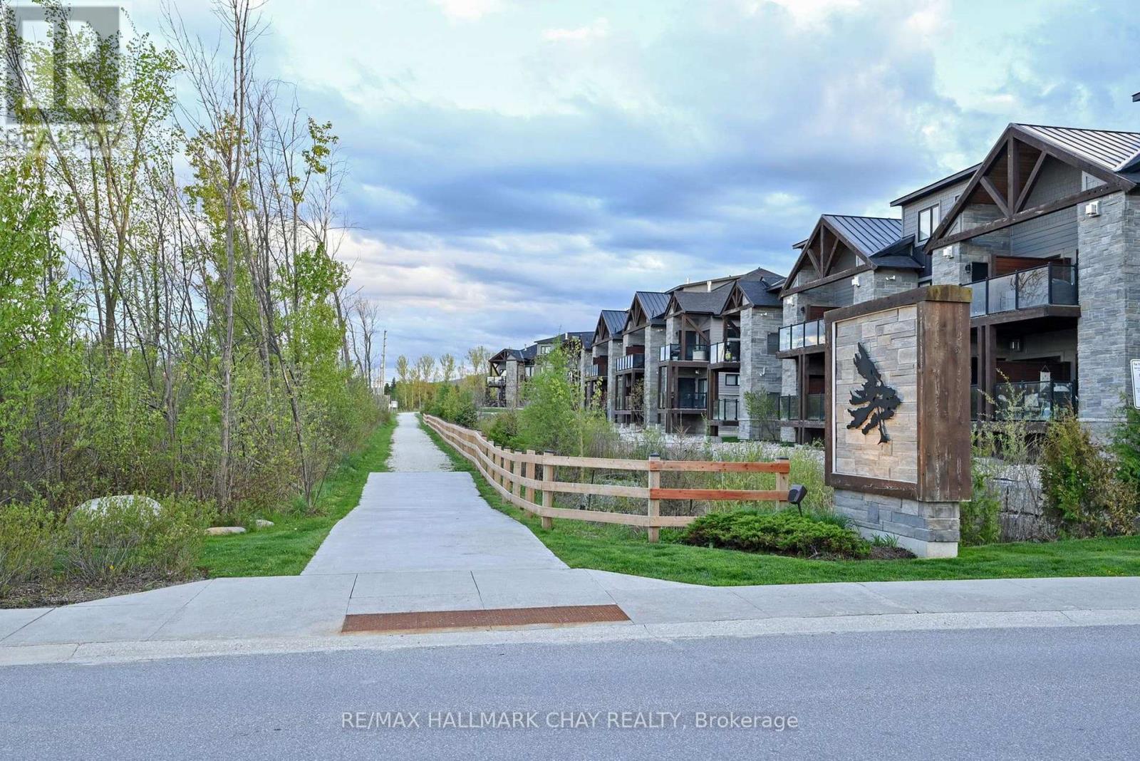 105 - 18 Beckwith Lane, Blue Mountains, Ontario  L9Y 3B6 - Photo 28 - X12640716