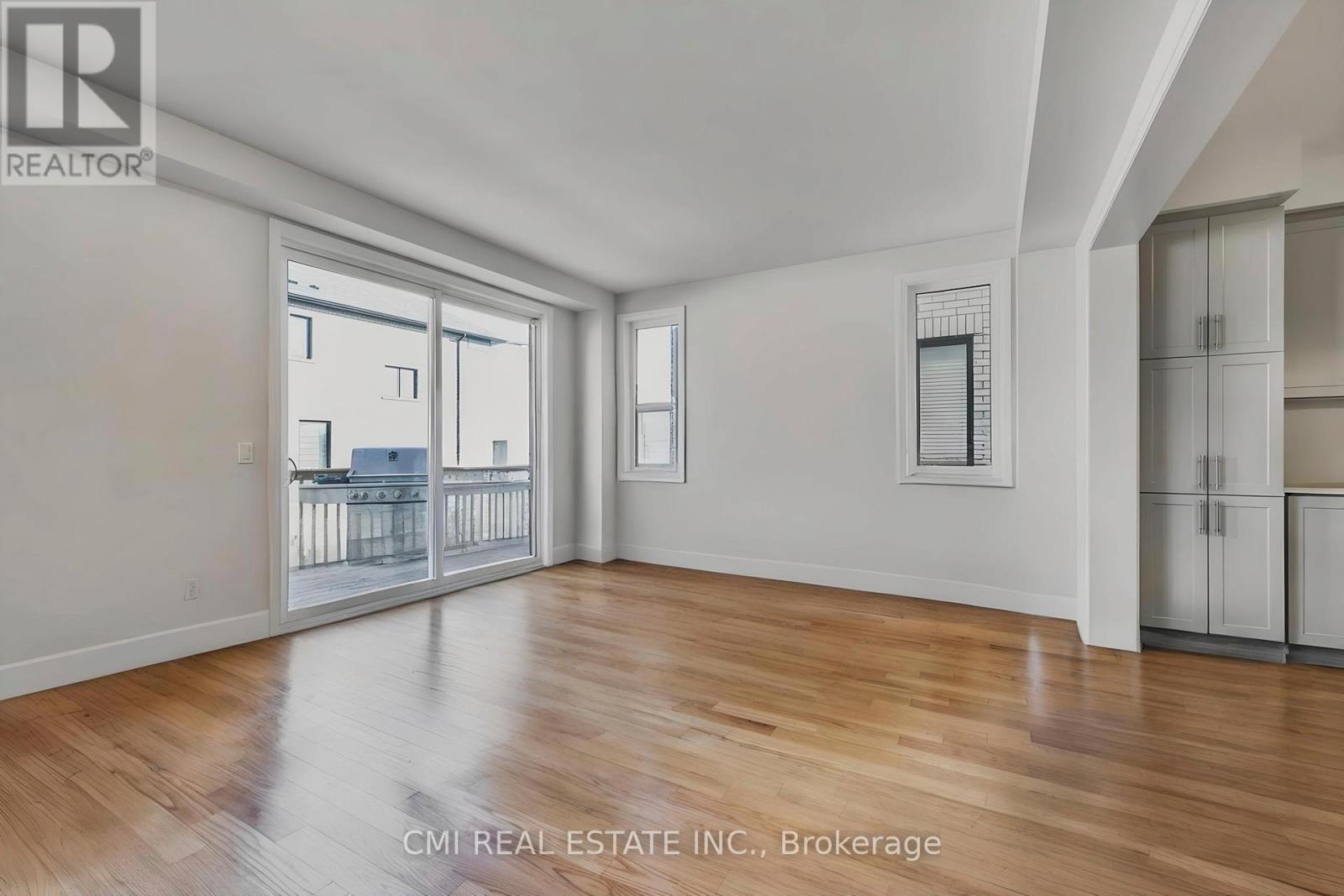 1403 Upper Thames Drive, Woodstock (Woodstock - North), Ontario  N4T 0N9 - Photo 12 - X12640752