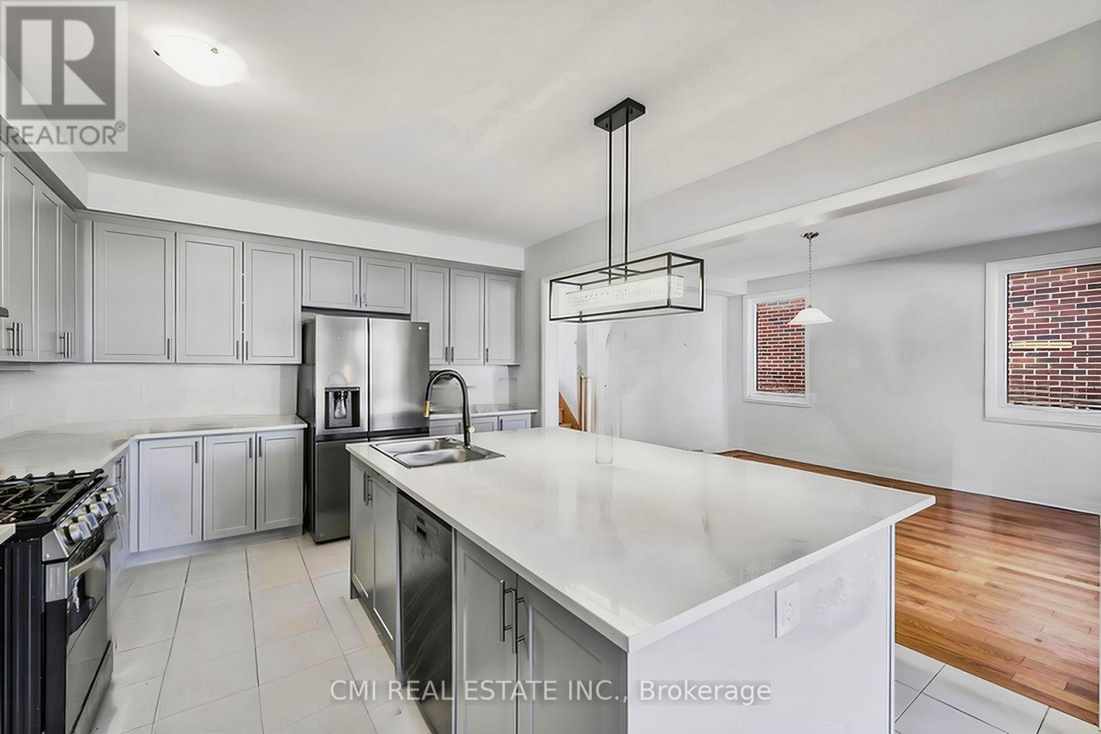 1403 Upper Thames Drive, Woodstock (Woodstock - North), Ontario  N4T 0N9 - Photo 21 - X12640752