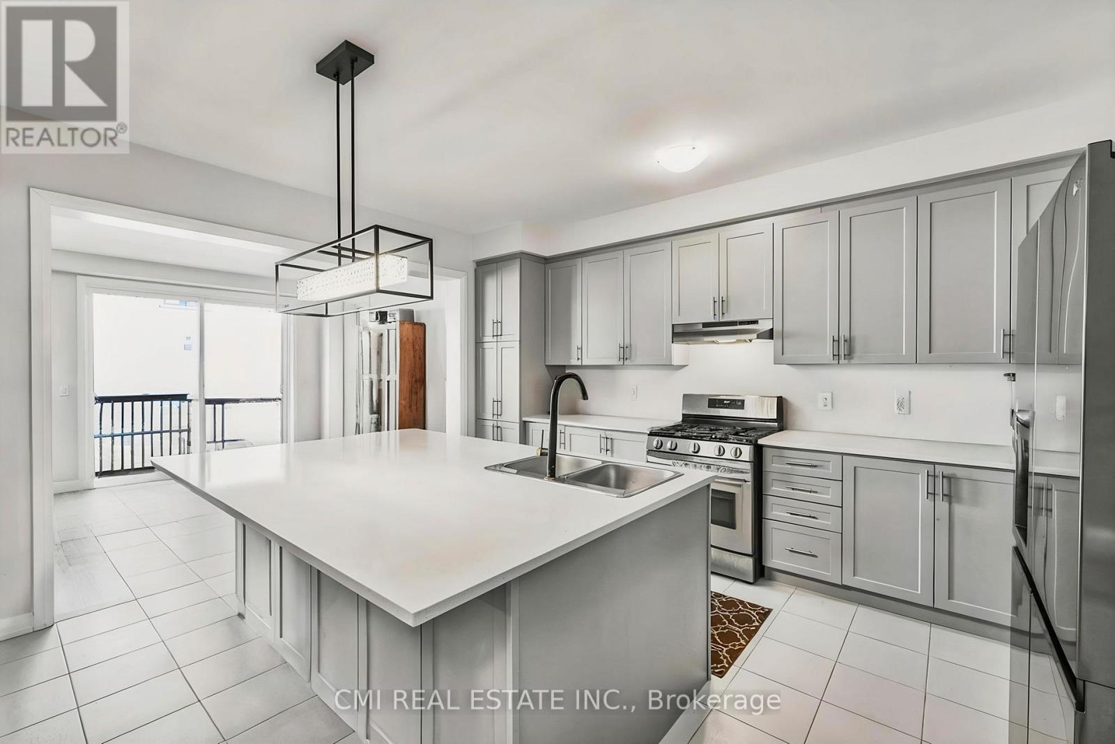 1403 Upper Thames Drive, Woodstock (Woodstock - North), Ontario  N4T 0N9 - Photo 23 - X12640752