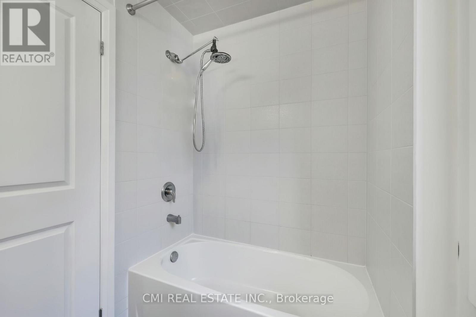 1403 Upper Thames Drive, Woodstock (Woodstock - North), Ontario  N4T 0N9 - Photo 35 - X12640752