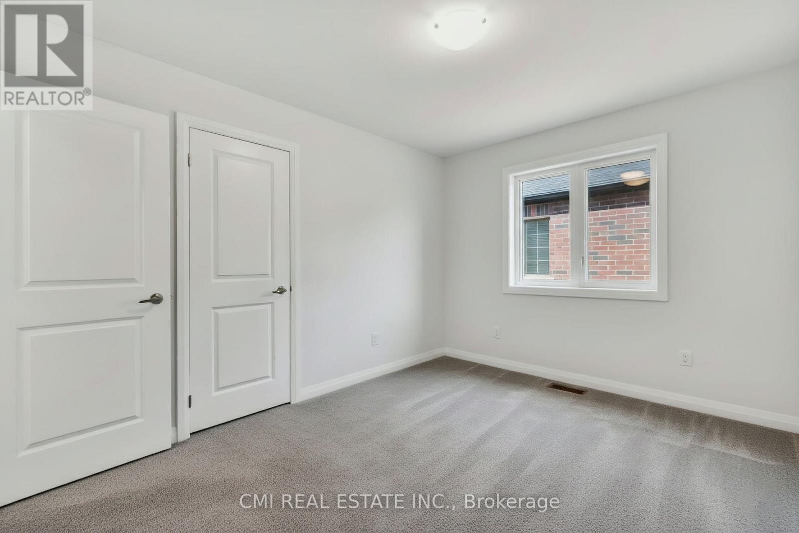 1403 Upper Thames Drive, Woodstock (Woodstock - North), Ontario  N4T 0N9 - Photo 37 - X12640752