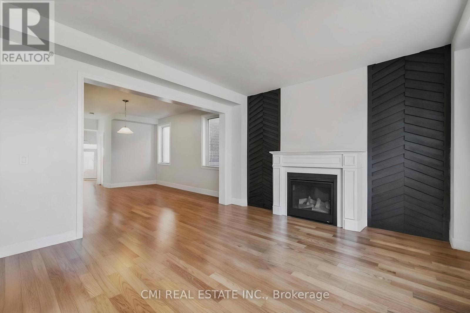 1403 Upper Thames Drive, Woodstock (Woodstock - North), Ontario  N4T 0N9 - Photo 8 - X12640752