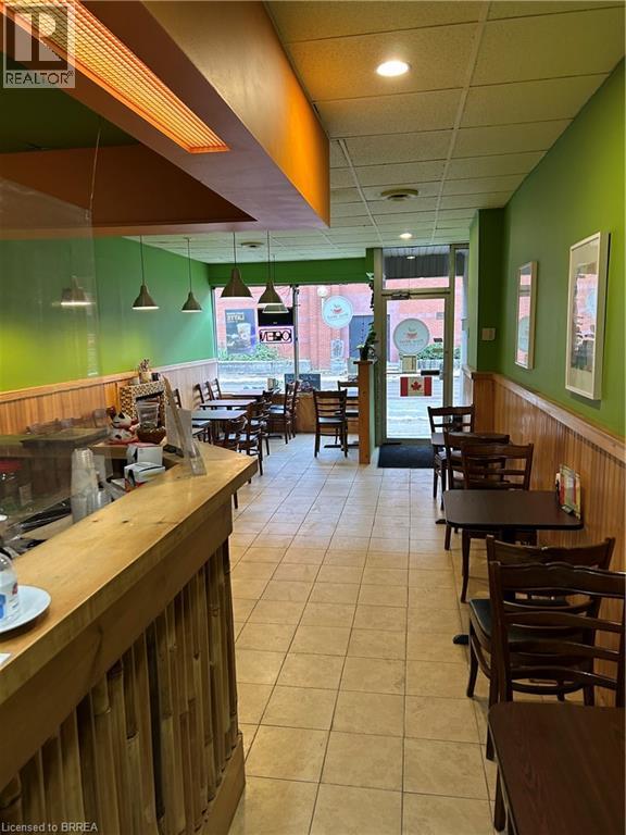 128 Dalhousie Street, Brantford, Ontario  N3T 2J3 - Photo 2 - 40794186