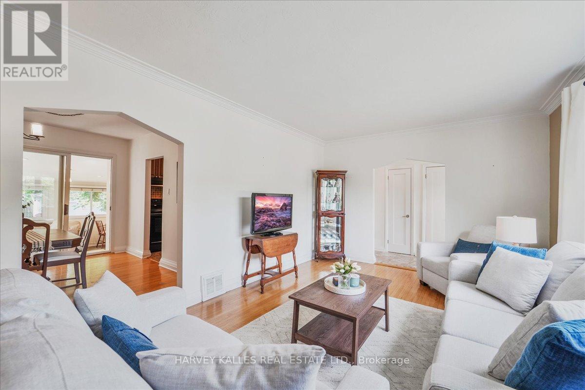 274 Poyntz Avenue, Toronto (Lansing-Westgate), Ontario  M2N 1J9 - Photo 4 - C12640306