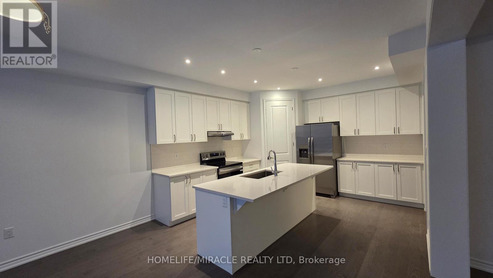 344 Madelaine Drive, Barrie, Ontario  L9J 0Y9 - Photo 8 - S12638236