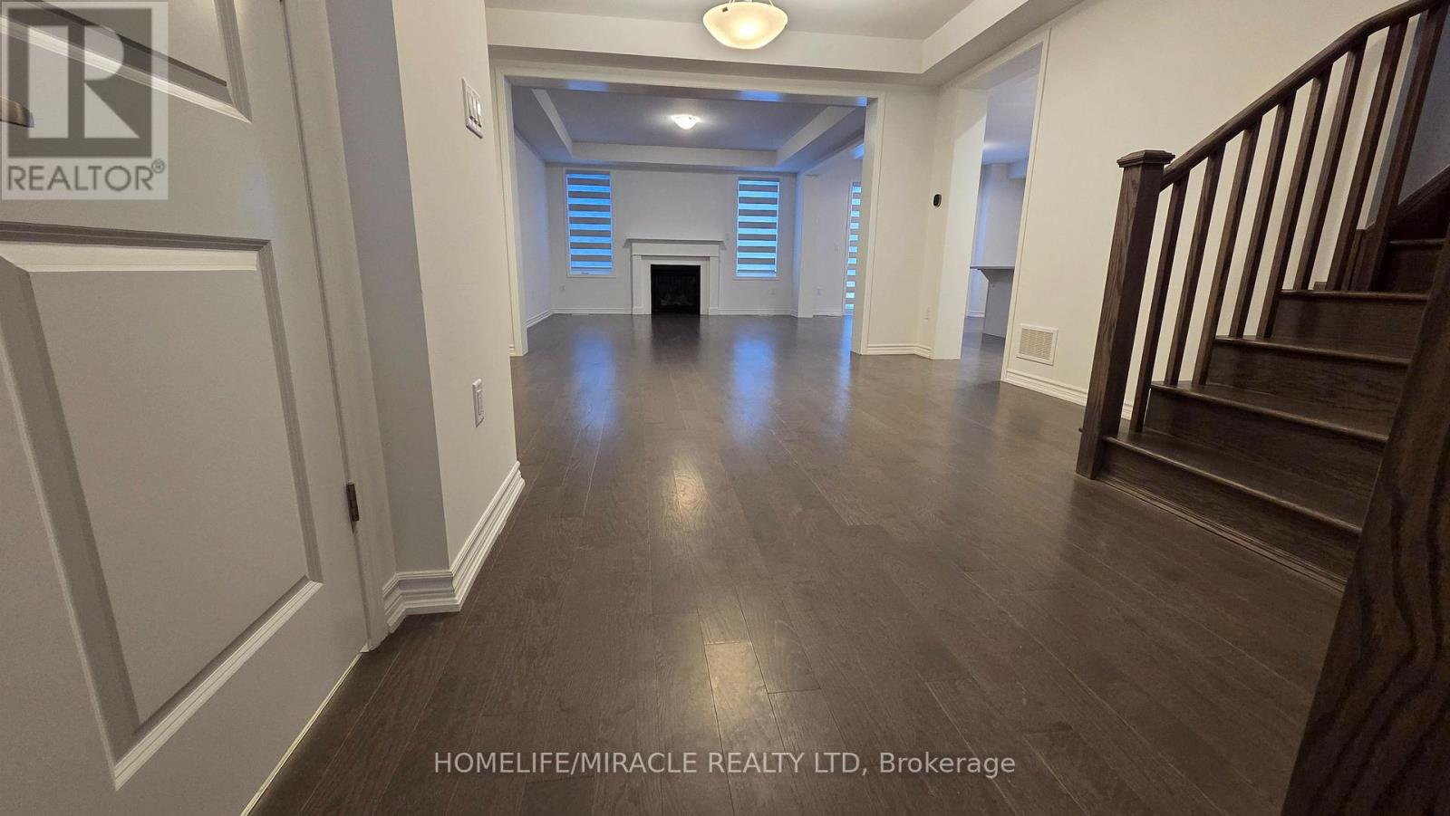 344 Madelaine Drive, Barrie, Ontario  L9J 0Y9 - Photo 6 - S12638236