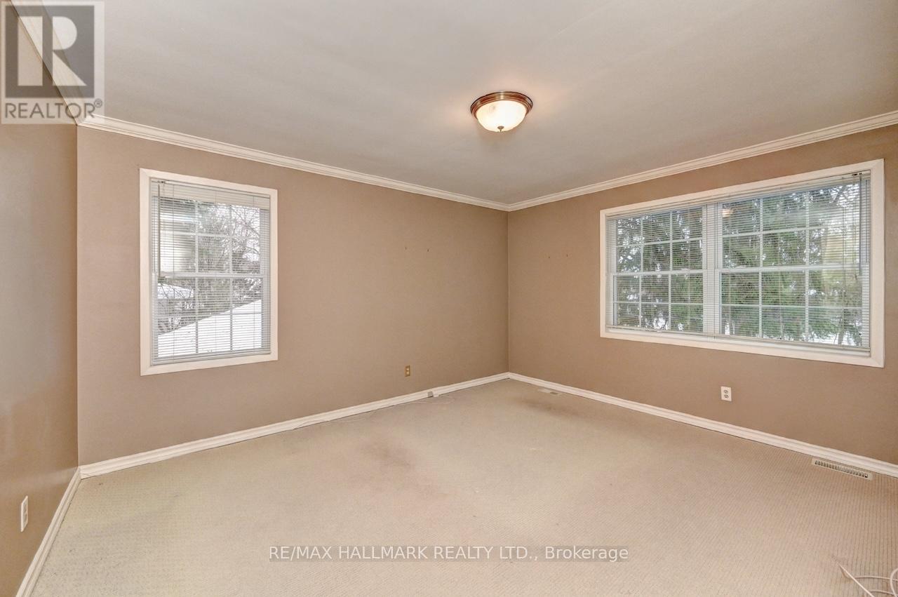 54 Ashton Crescent, Waterloo, Ontario  N2L 1P9 - Photo 16 - X12638126