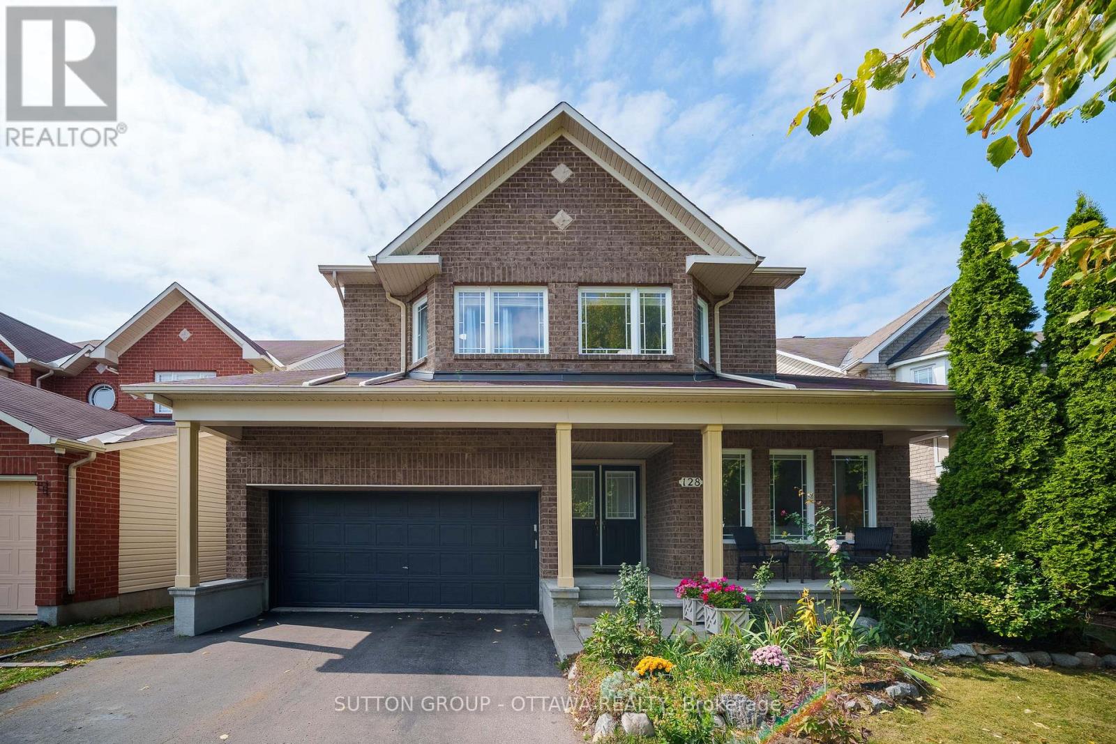 128 ANNAPOLIS CIRCLE, Ottawa, Ontario