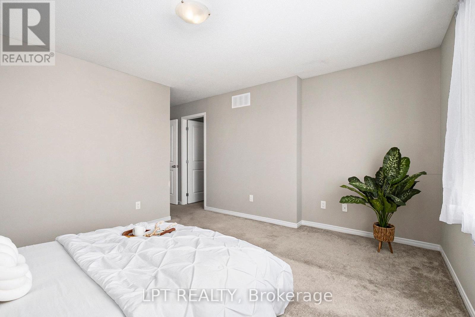 381 Cope Drive, Ottawa, Ontario  K2V 0P7 - Photo 18 - X12539594