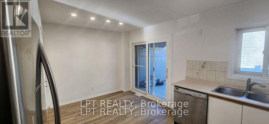 467 Parkdale Avenue, Ottawa, Ontario  K1Y 1H5 - Photo 7 - X12561344