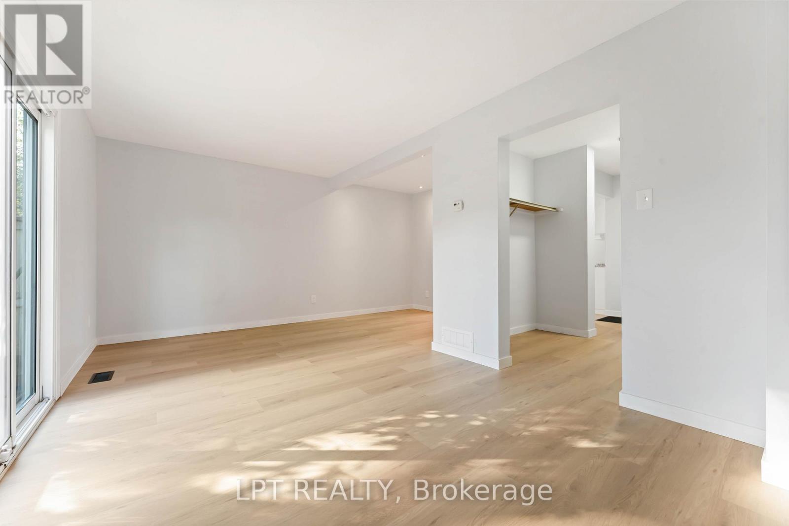 71 - 1743 Trappist Lane, Ottawa, Ontario  K1C 1X7 - Photo 6 - X12572064