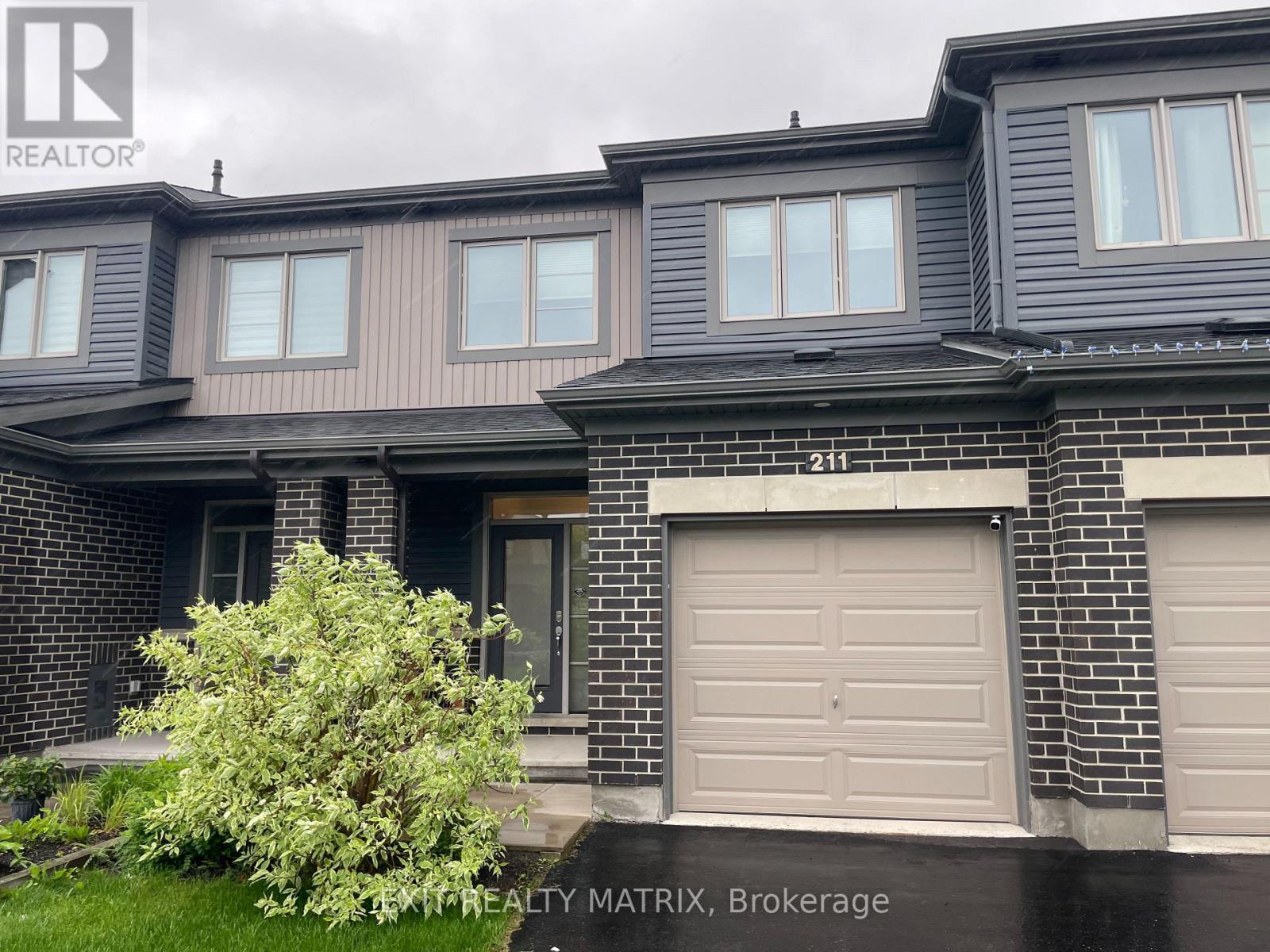 211 Mountain Sorrel Way, Ottawa, Ontario  K4A 0T6 - Photo 2 - X12640540