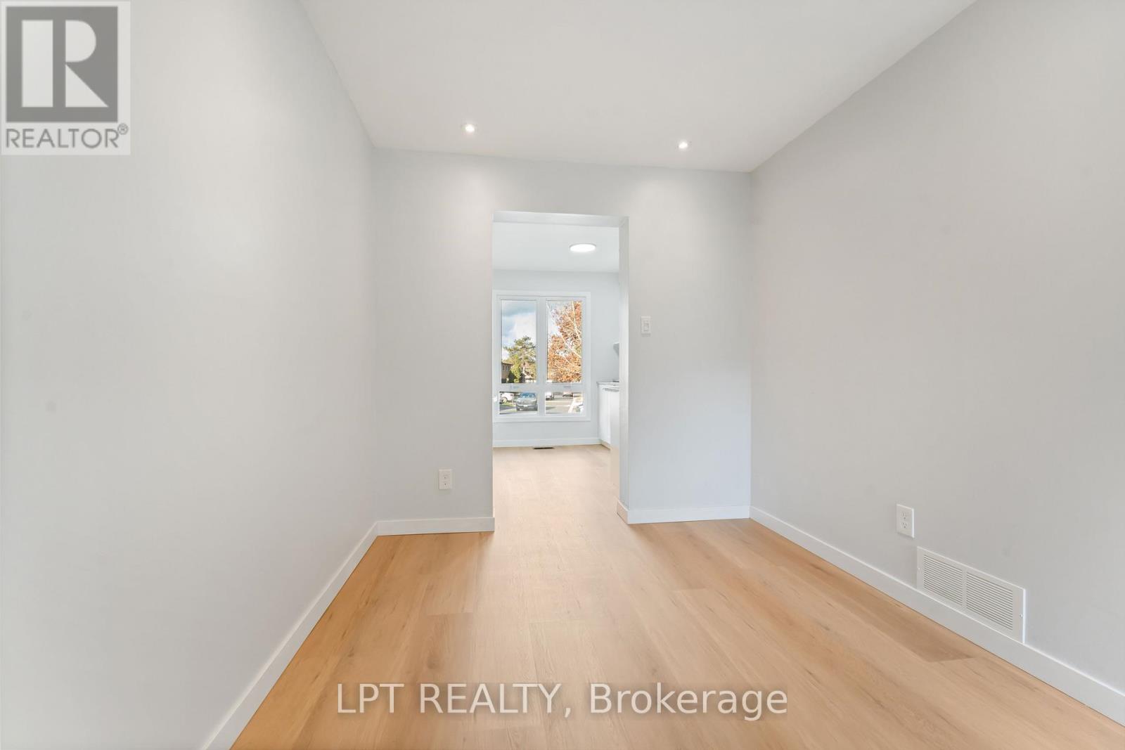 71 - 1743 Trappist Lane, Ottawa, Ontario  K1C 1X7 - Photo 7 - X12572064