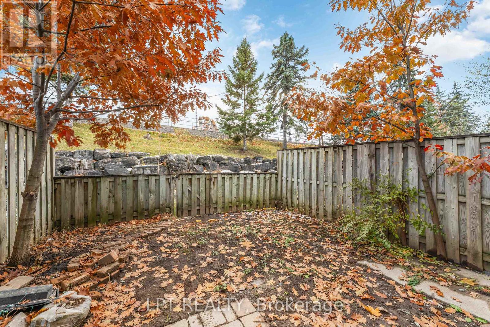 71 - 1743 Trappist Lane, Ottawa, Ontario  K1C 1X7 - Photo 27 - X12572064