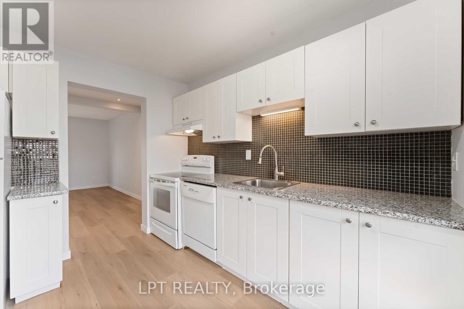 71 - 1743 Trappist Lane, Ottawa, Ontario  K1C 1X7 - Photo 12 - X12572064