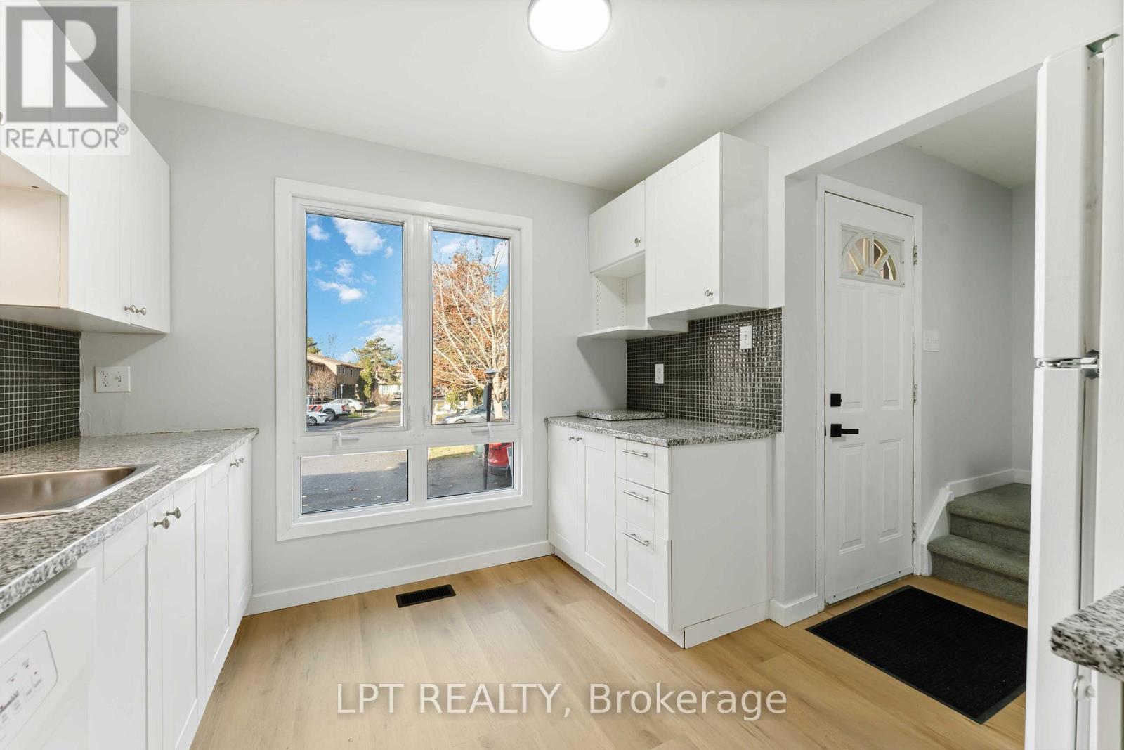 71 - 1743 Trappist Lane, Ottawa, Ontario  K1C 1X7 - Photo 8 - X12572064