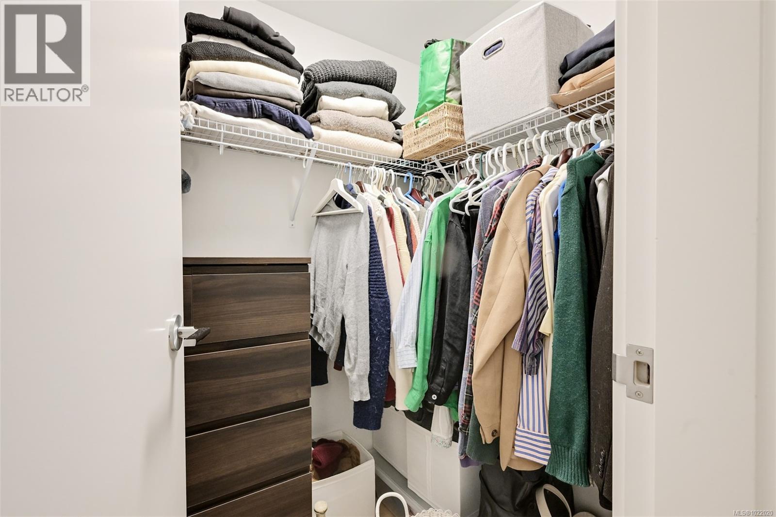 407 1115 Johnson St, Victoria, British Columbia  V8V 0H2 - Photo 14 - 1022020