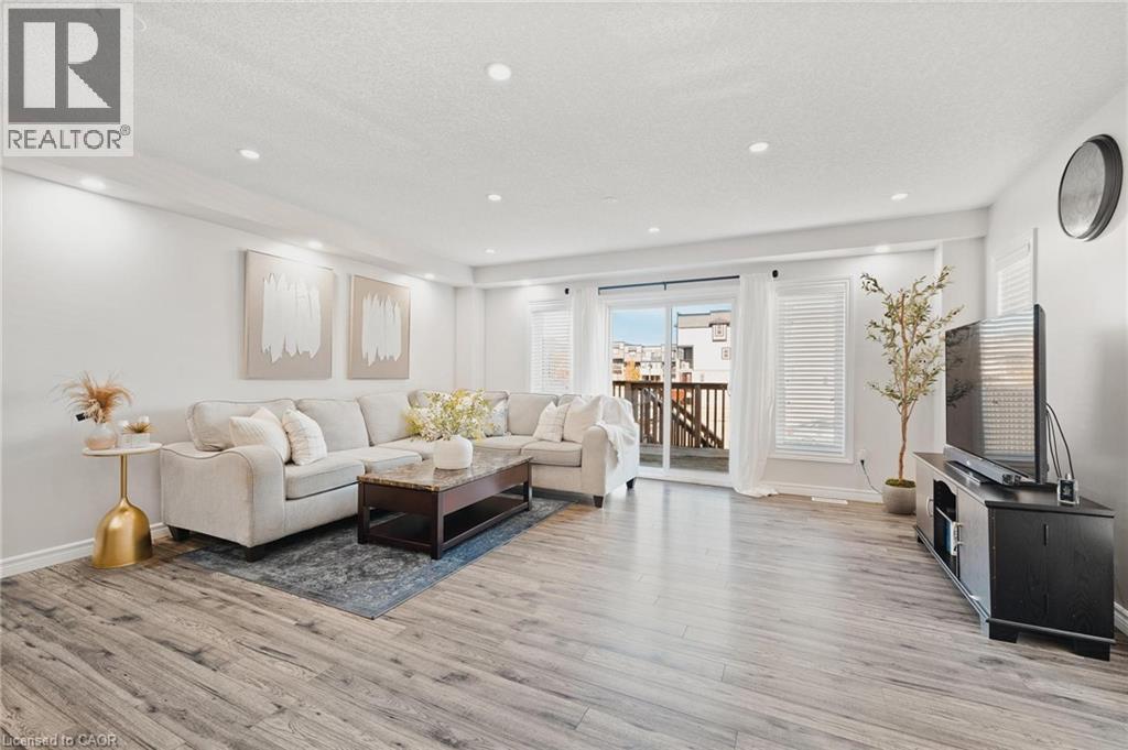 1989 S Ottawa Street S Unit# 47, Kitchener, Ontario  N2E 0G7 - Photo 6 - 40785236