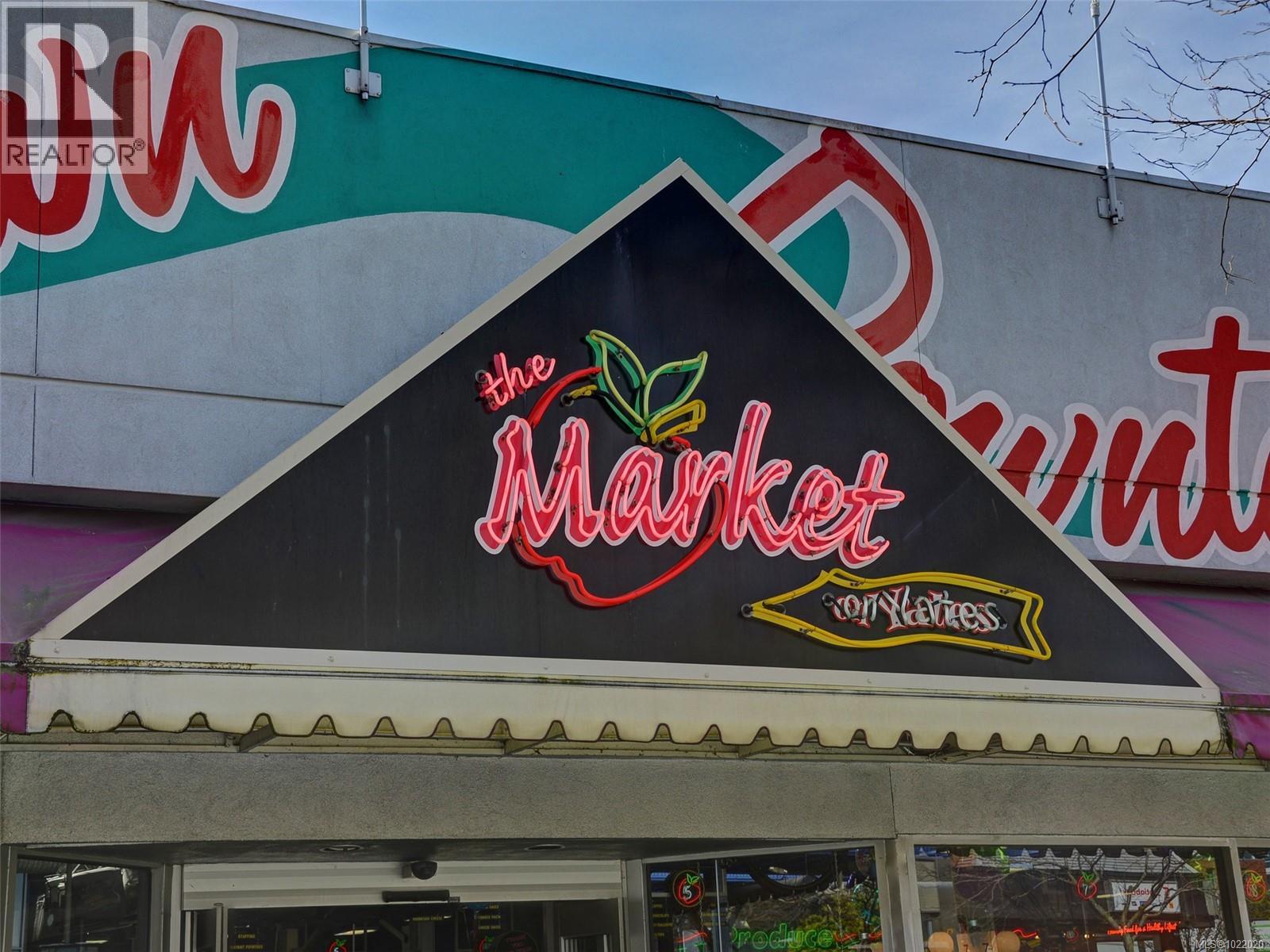 407 1115 Johnson St, Victoria, British Columbia  V8V 0H2 - Photo 32 - 1022020