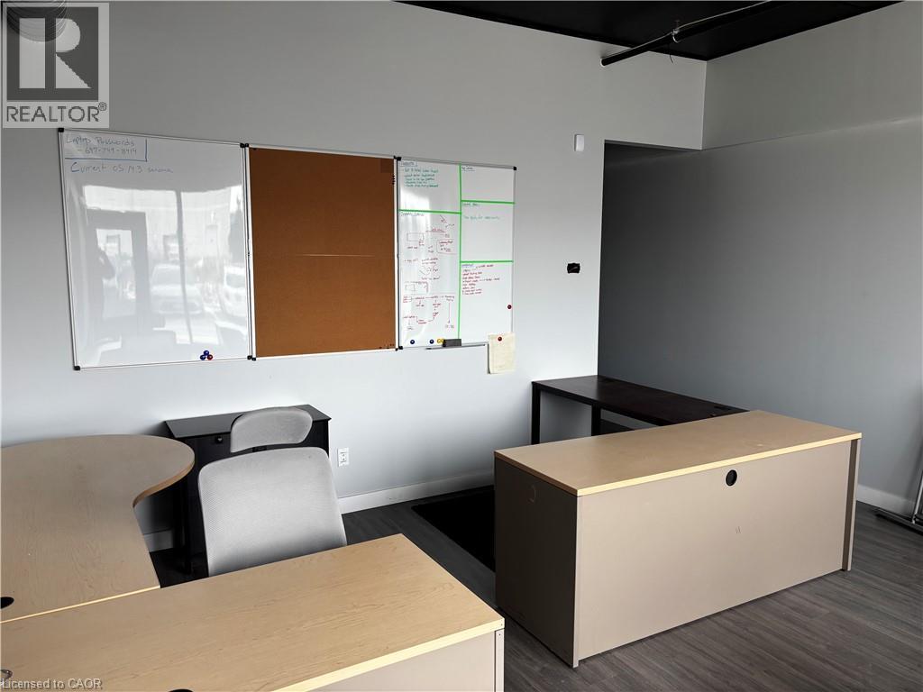 760 Laurentian Drive Unit# 26, Burlington, Ontario  L7N 3V6 - Photo 3 - 40790785