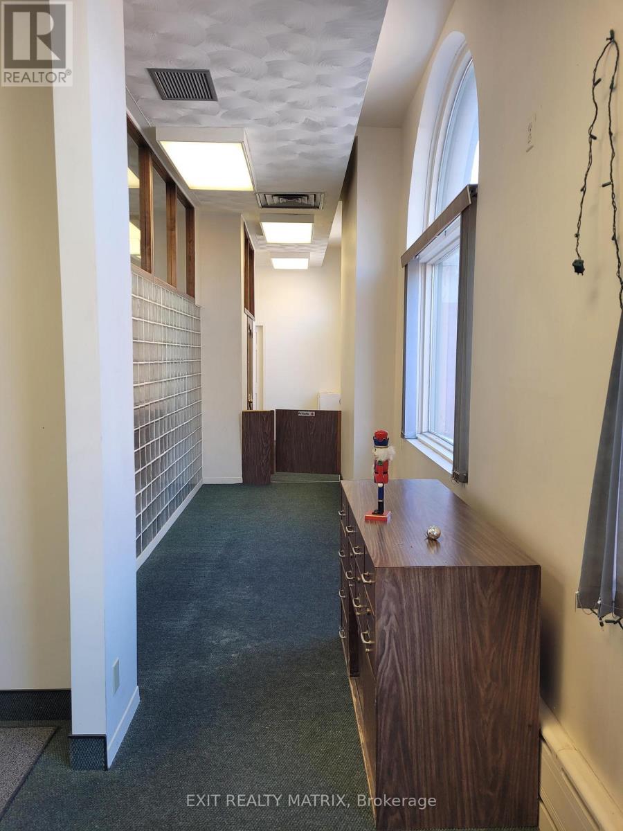 32 Main St N Street S, North Glengarry, Ontario  K0C 1A0 - Photo 4 - X12640780