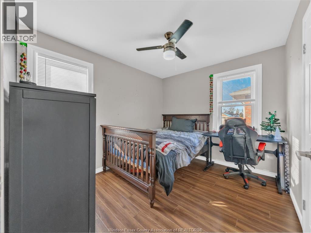 2479 Meighen, Windsor, Ontario N8W 4C2 - Photo 13 - 25031830