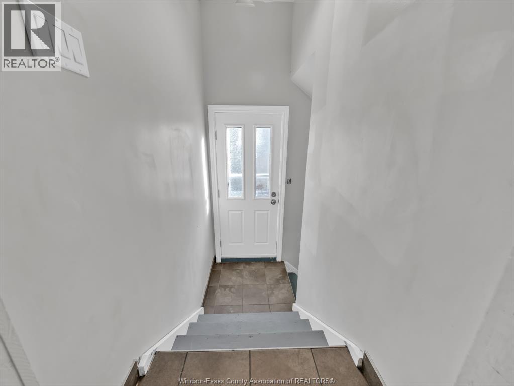 2479 Meighen, Windsor, Ontario N8W 4C2 - Photo 15 - 25031830