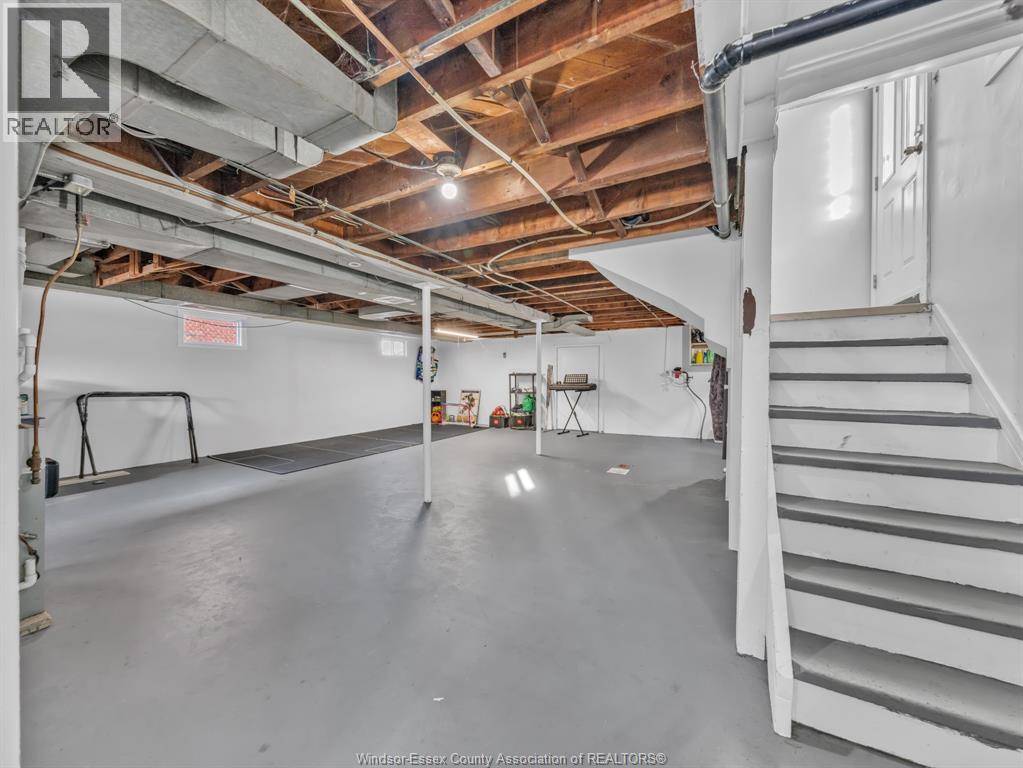 2479 Meighen, Windsor, Ontario N8W 4C2 - Photo 23 - 25031830