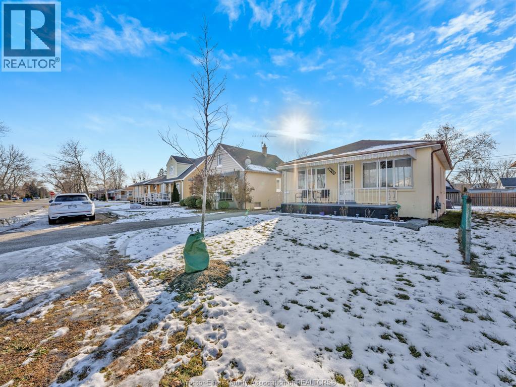 2479 Meighen, Windsor, Ontario N8W 4C2 - Photo 33 - 25031830