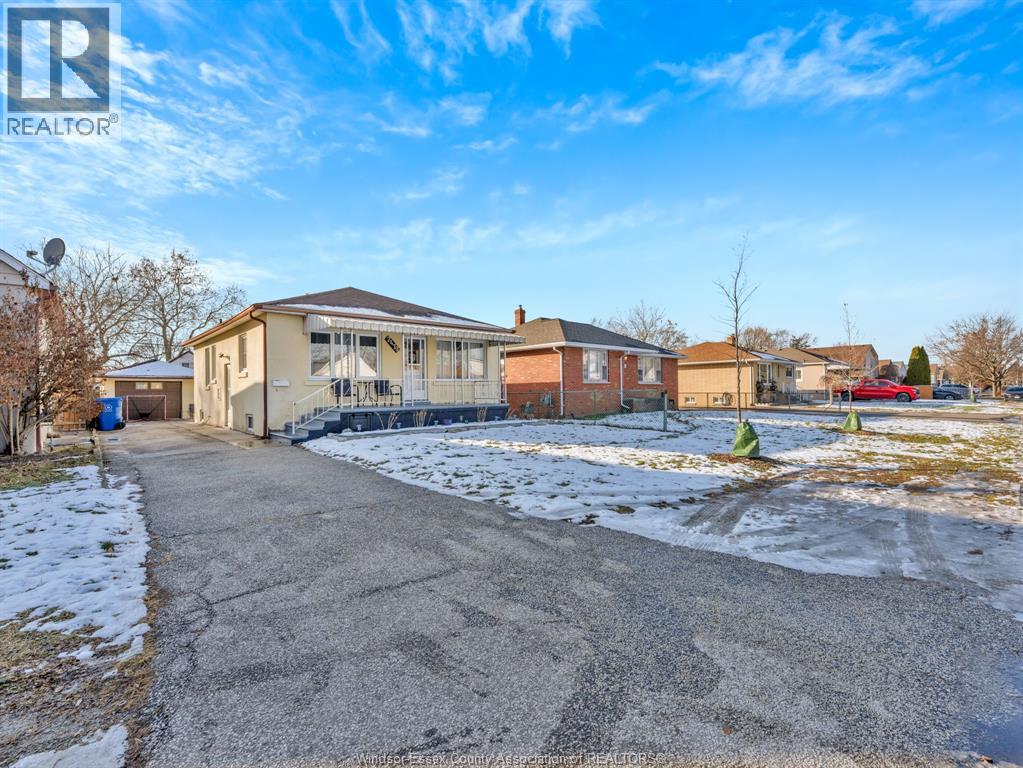 2479 Meighen, Windsor, Ontario N8W 4C2 - Photo 35 - 25031830