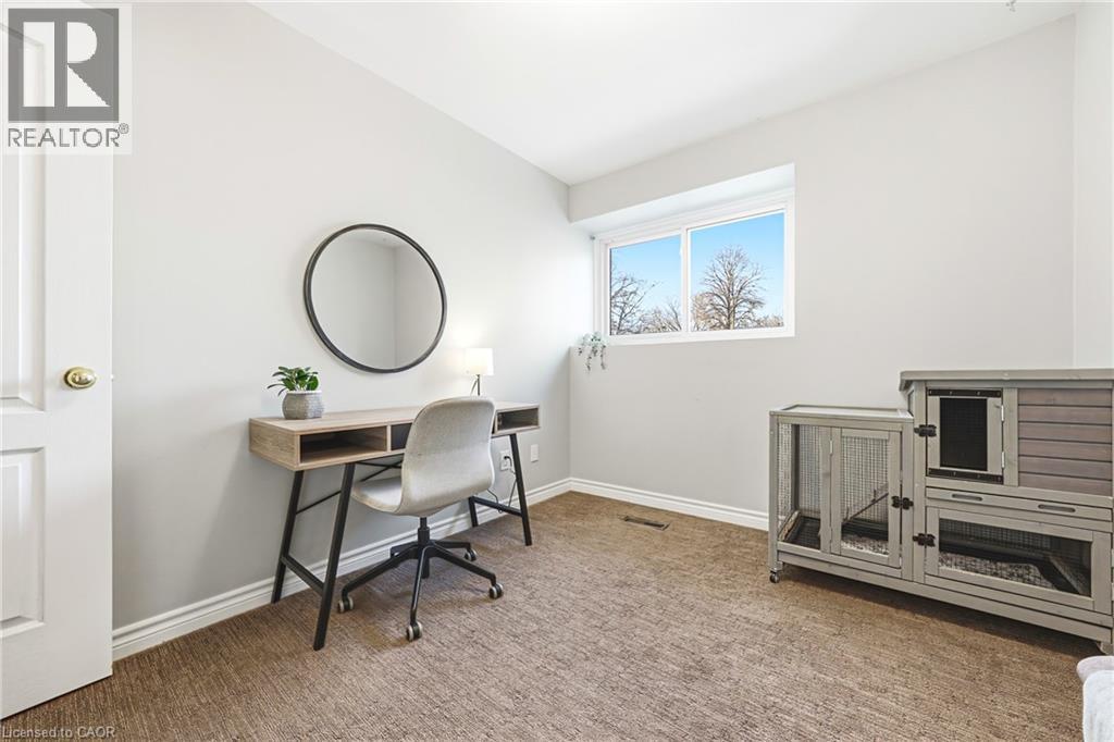 1584 Newlands Crescent Unit# 92, Burlington, Ontario  L7M 1V6 - Photo 23 - 40794345