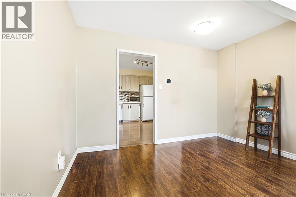 1584 Newlands Crescent Unit# 92, Burlington, Ontario  L7M 1V6 - Photo 9 - 40794345