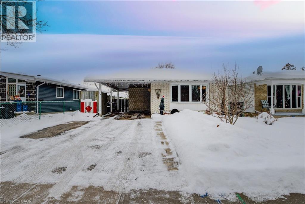 123 Kingswood Drive, Kitchener, Ontario  N2E 1B2 - Photo 2 - 40793955