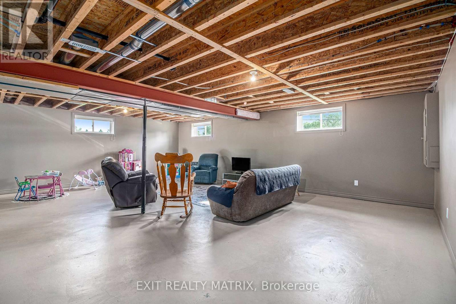 100 Royal Court, The Nation, Ontario  K0A 2M0 - Photo 24 - X12215318