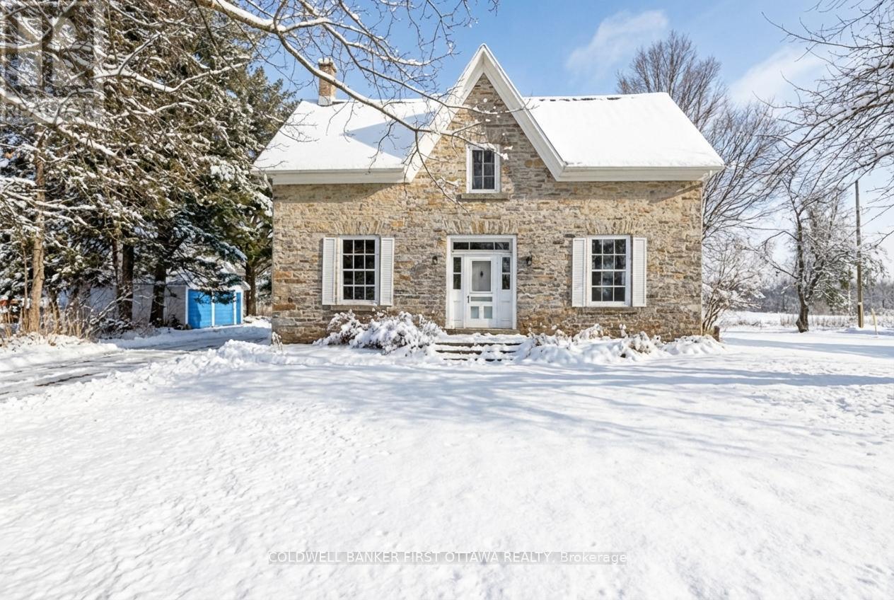 2565 CHRISTIE LAKE ROAD, Tay Valley, Ontario