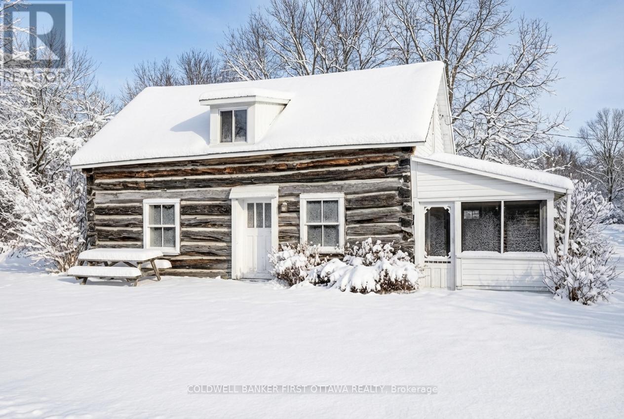 2565 Christie Lake Road, Tay Valley, Ontario  K7H 3C6 - Photo 28 - X12361563