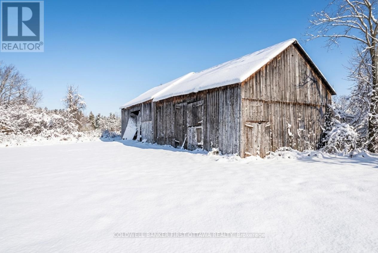 2565 Christie Lake Road, Tay Valley, Ontario  K7H 3C6 - Photo 37 - X12361563