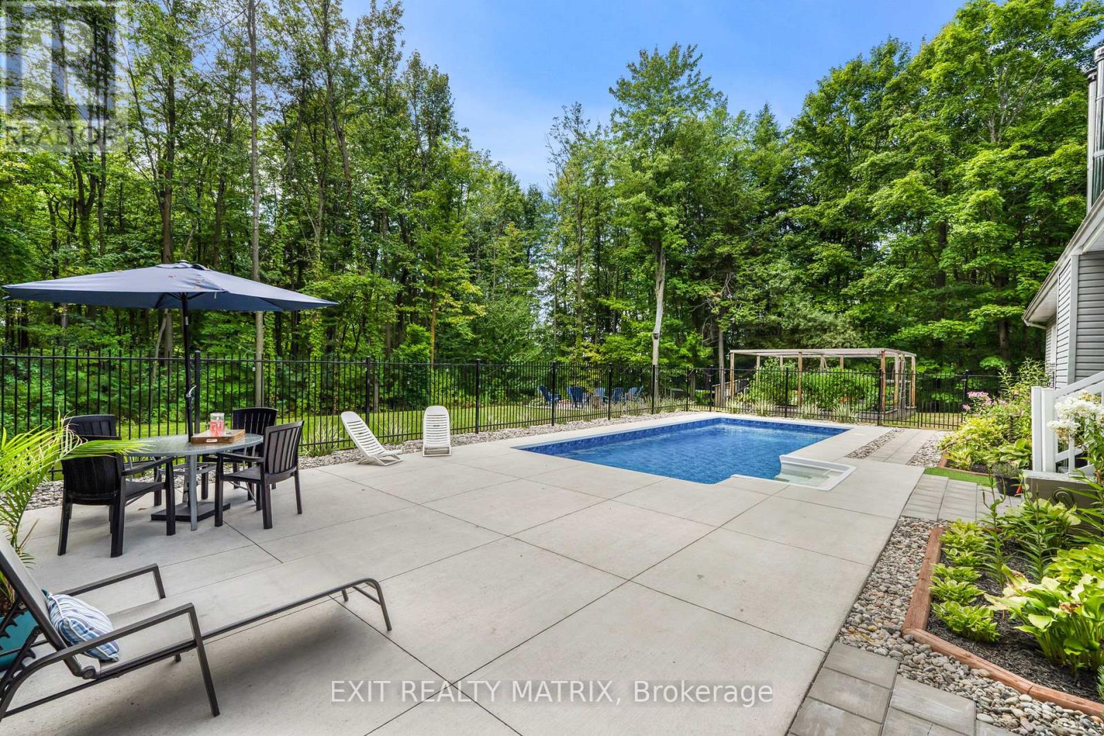 1736 Groves Road, Russell, Ontario  K4R 1E5 - Photo 24 - X12368972